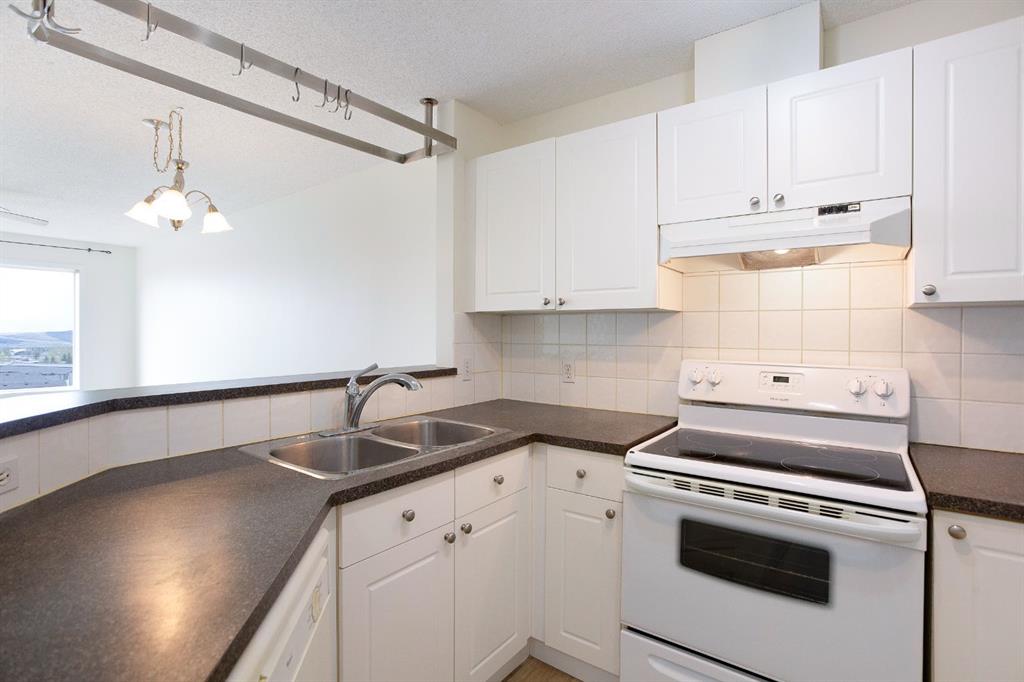Picture for 1205, 950 Arbour Lake Road NW