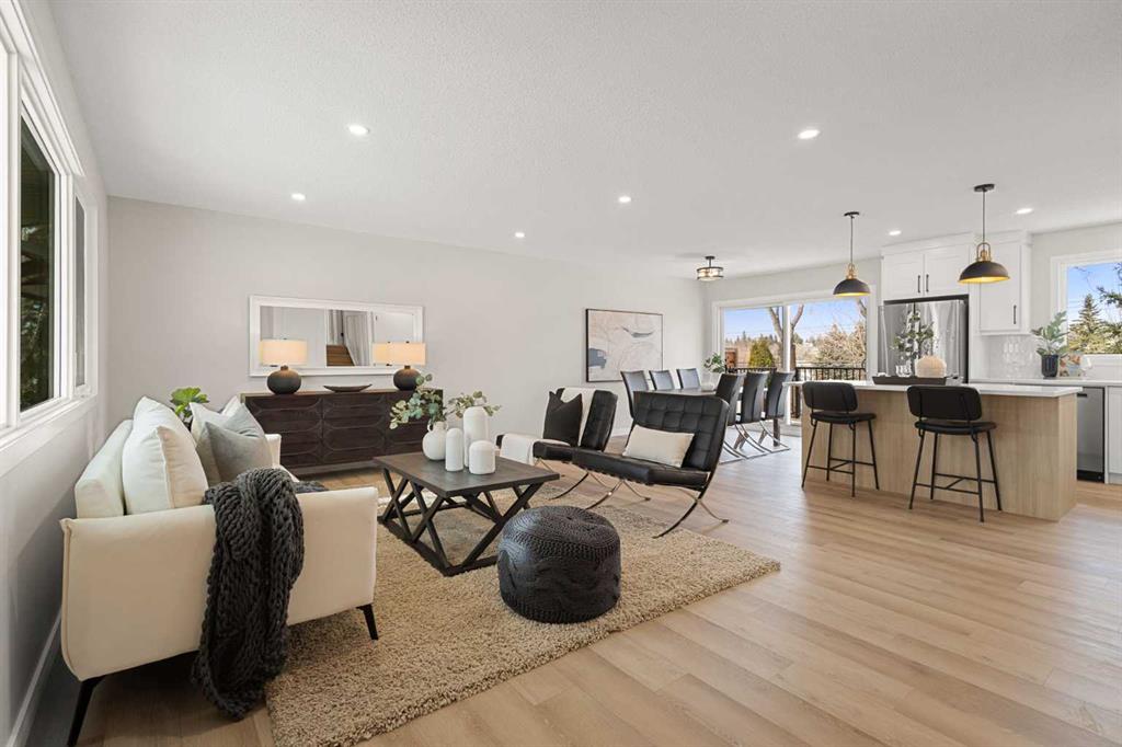 Picture for 347 Queensland Drive SE
