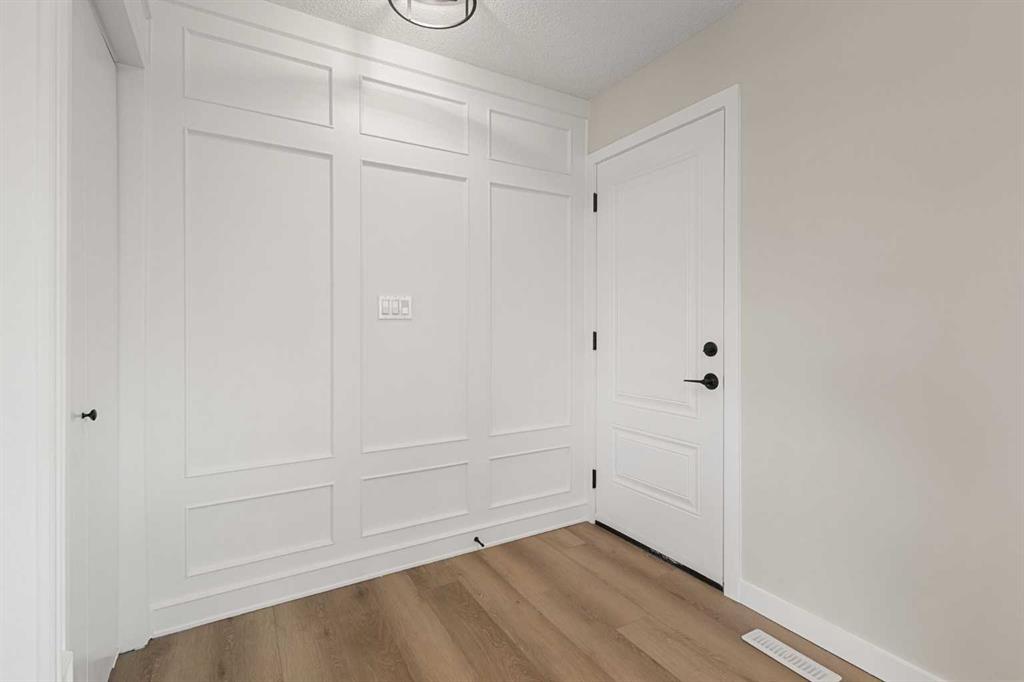 Picture for 347 Queensland Drive SE
