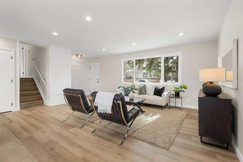 Picture for 347 Queensland Drive SE