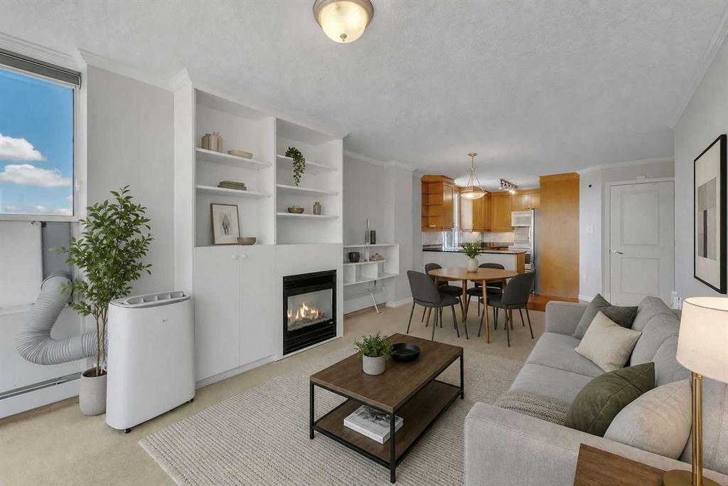 Picture for 902, 4555 Varsity Lane NW