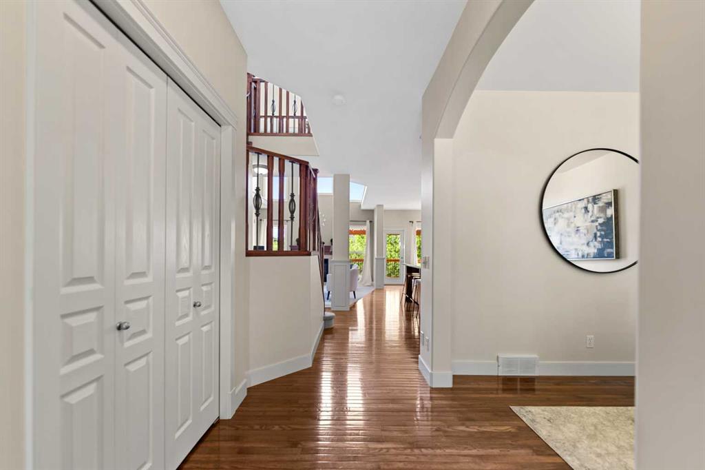 Picture for 48 Strathlea Close SW