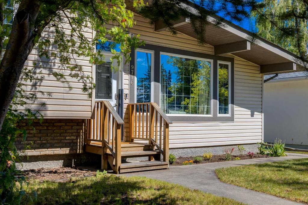 Picture for 9716 Fairmount Drive SE