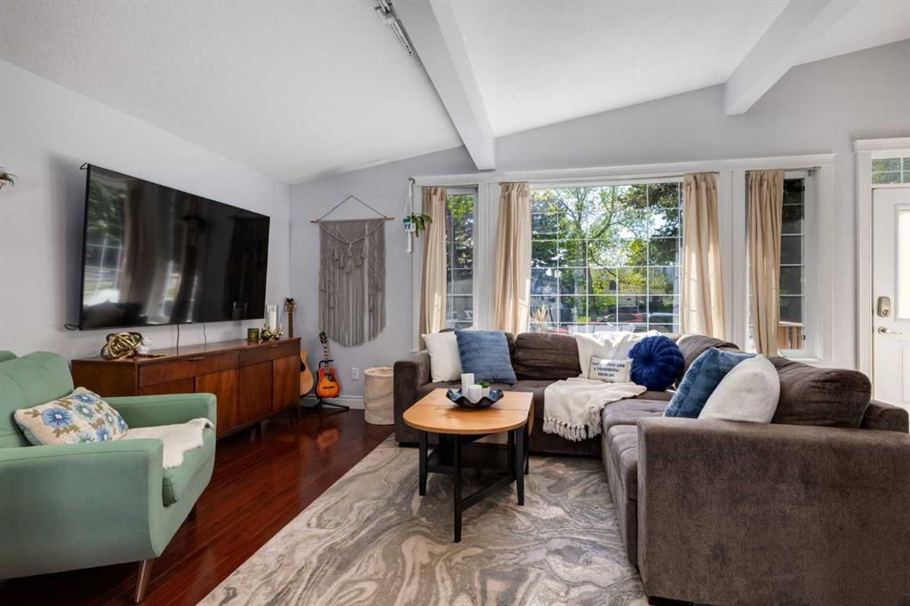 Picture for 9716 Fairmount Drive SE