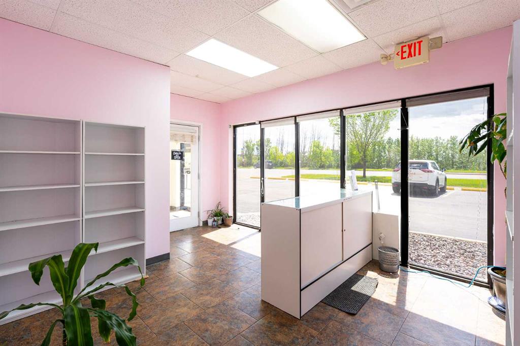 Picture for #2, 28 12 Avenue SE