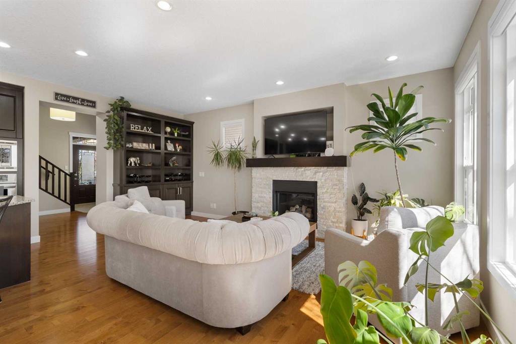 Picture for 106 Cranarch Landing SE