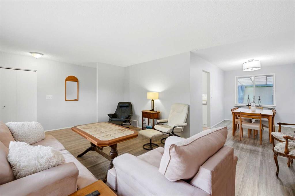Picture for 442 Queensland Place SE
