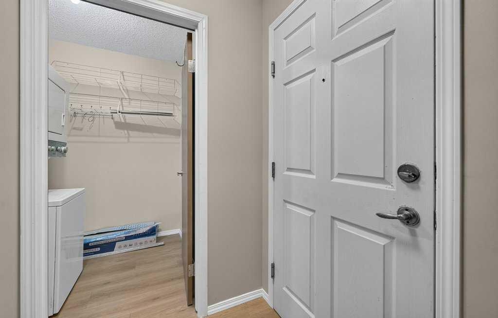 Picture for 106, 11 Somervale View SW