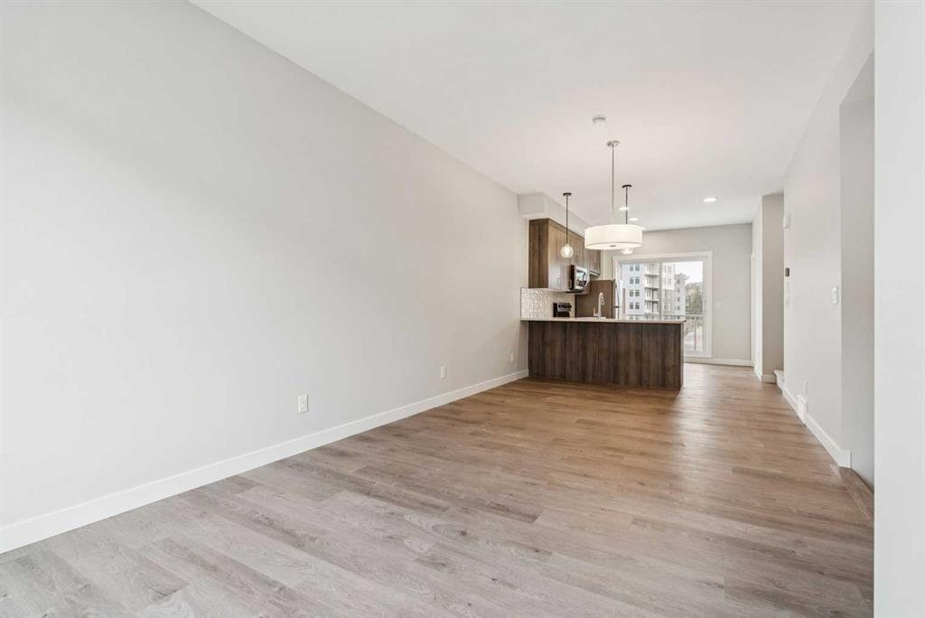 Picture for 107 Shawnee Square SW