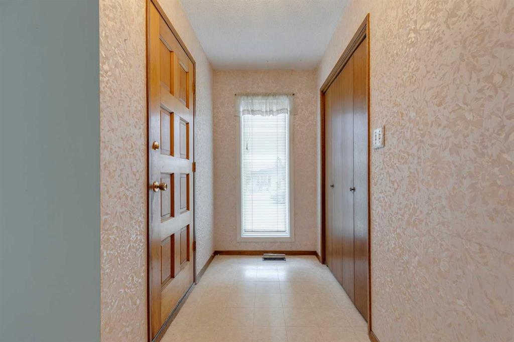 Picture for 6320 Rundlehorn Drive NE