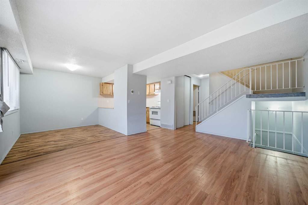 Picture for 306, 2200 Woodview Drive SW