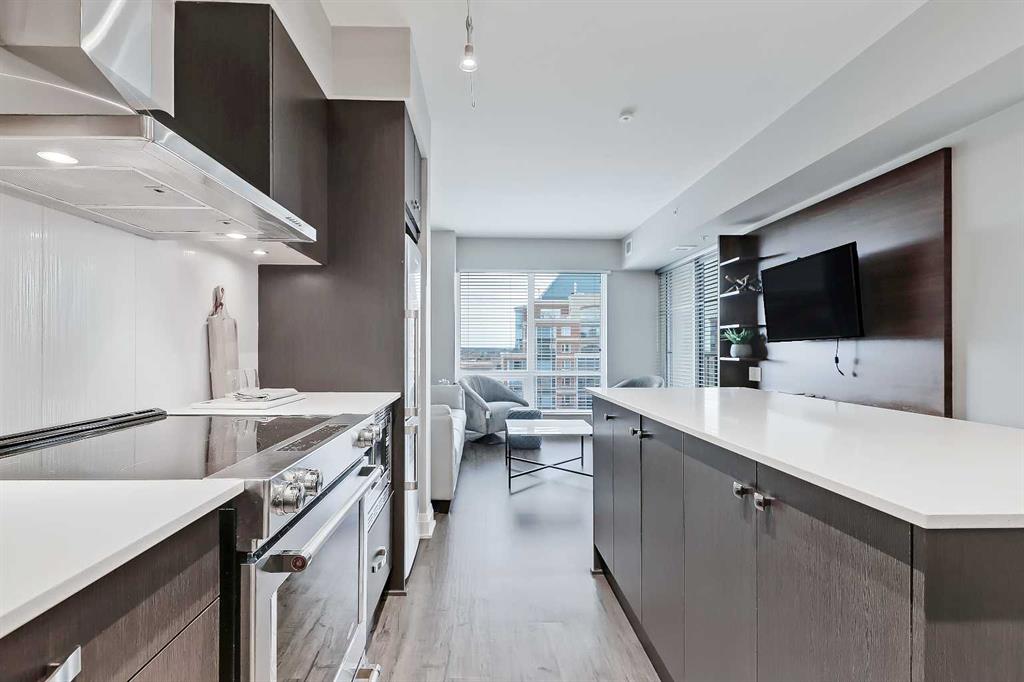 Picture for 2404, 930 6 Avenue SW