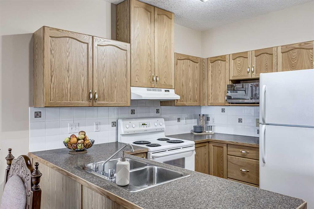 Picture for 329, 1920 14 Avenue NE