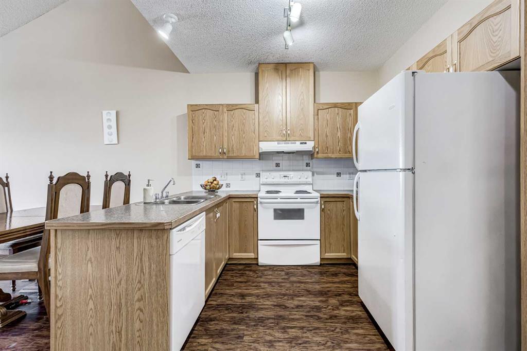 Picture for 329, 1920 14 Avenue NE