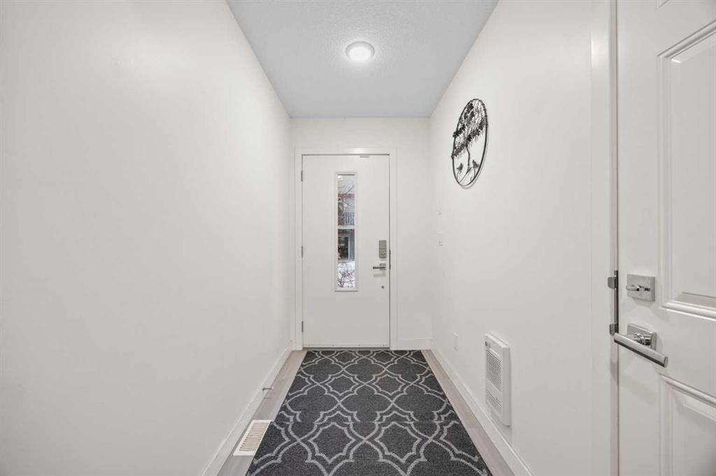 Picture for 87 Walden Path SE