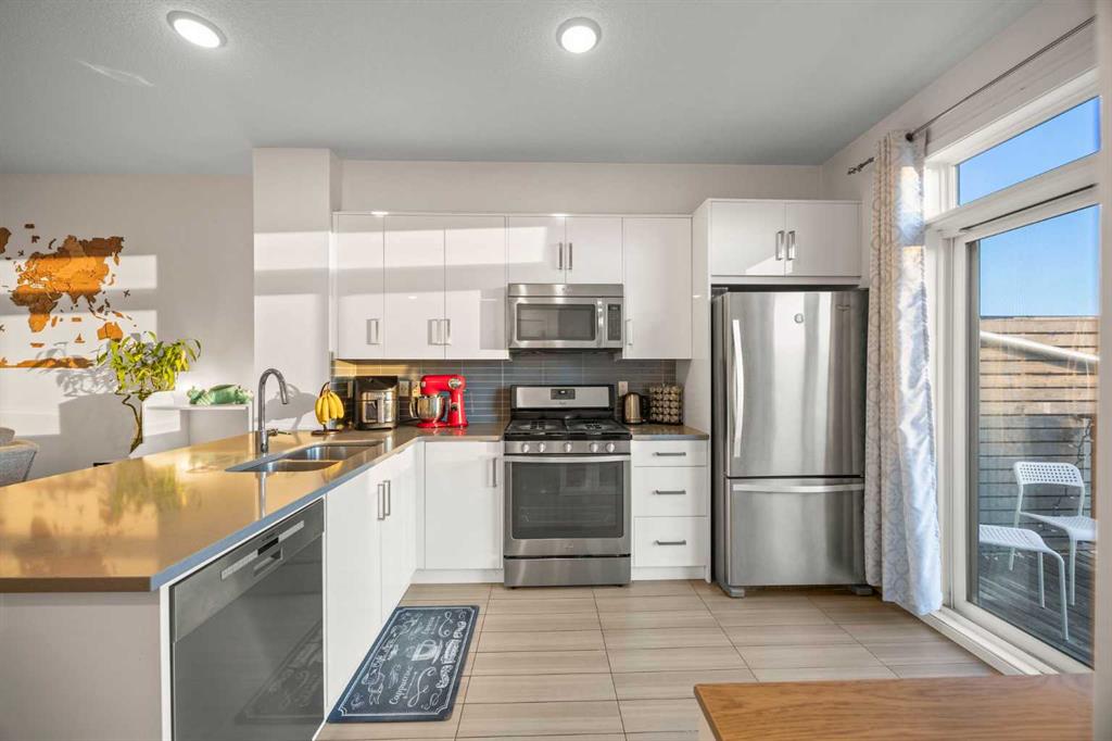 Picture for 87 Walden Path SE