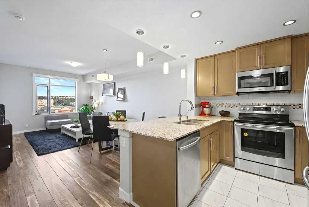 Picture for 807, 32 Varsity Estates Circle NW