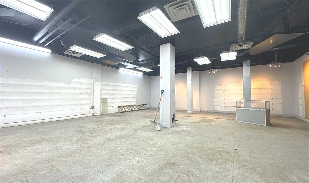 Picture for 105, 233 Centre Street SW