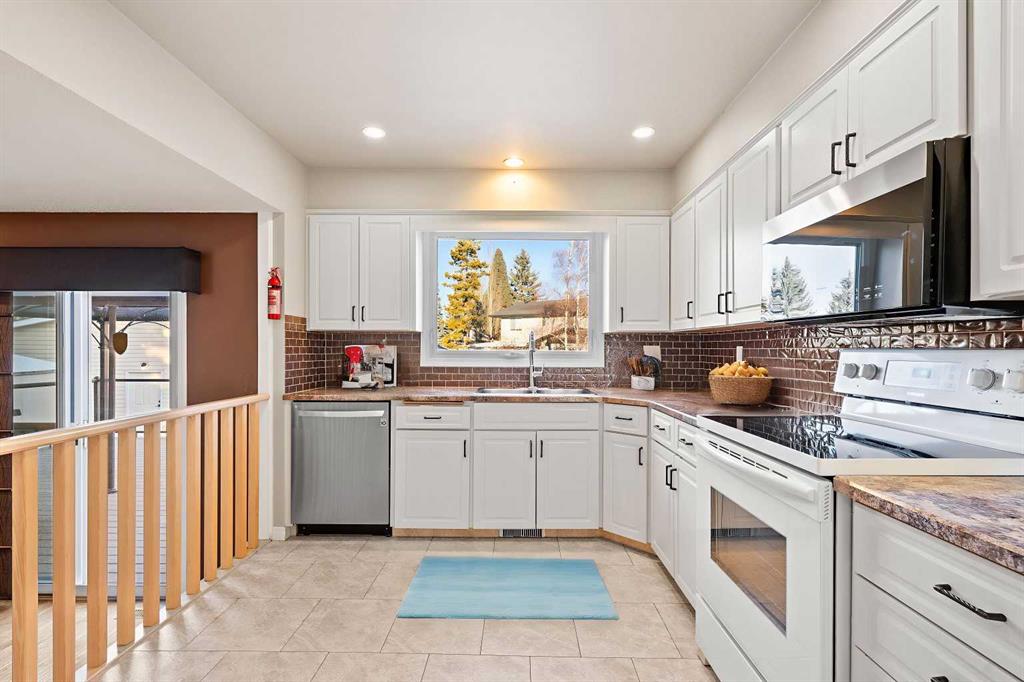 Picture for 123 Parkside Place SE