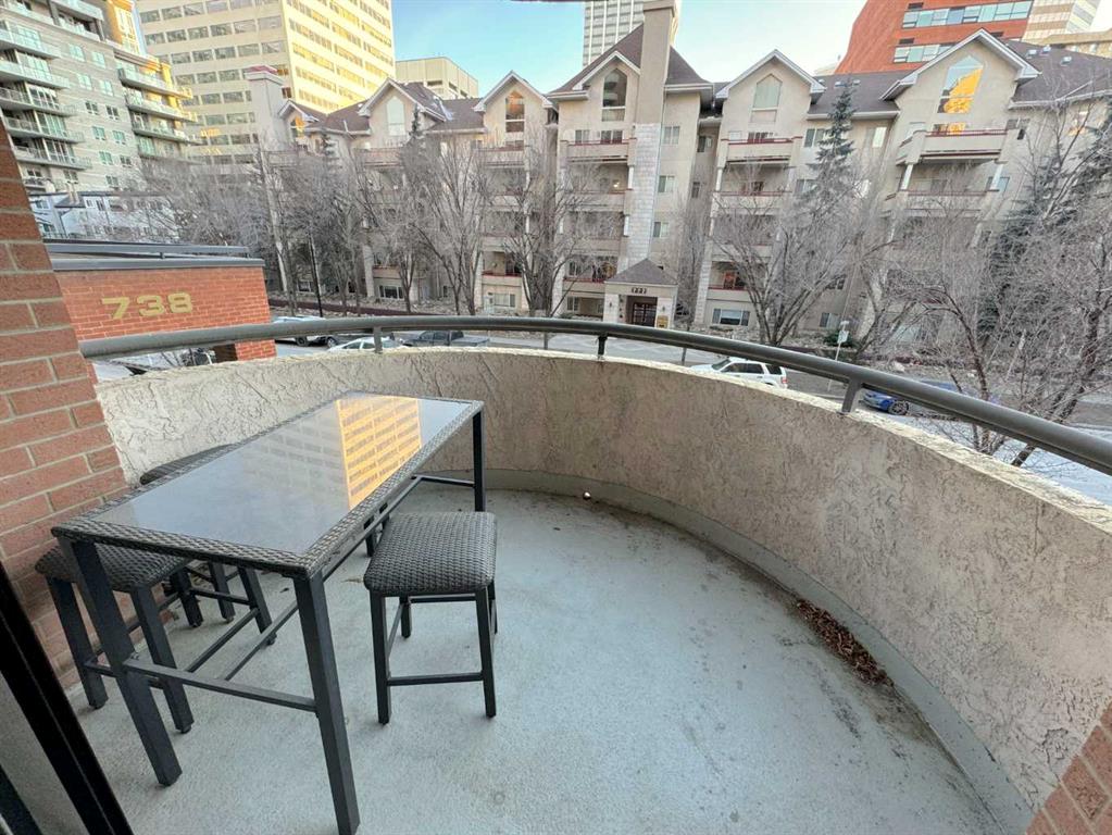 Picture for 202, 738 3 Avenue SW