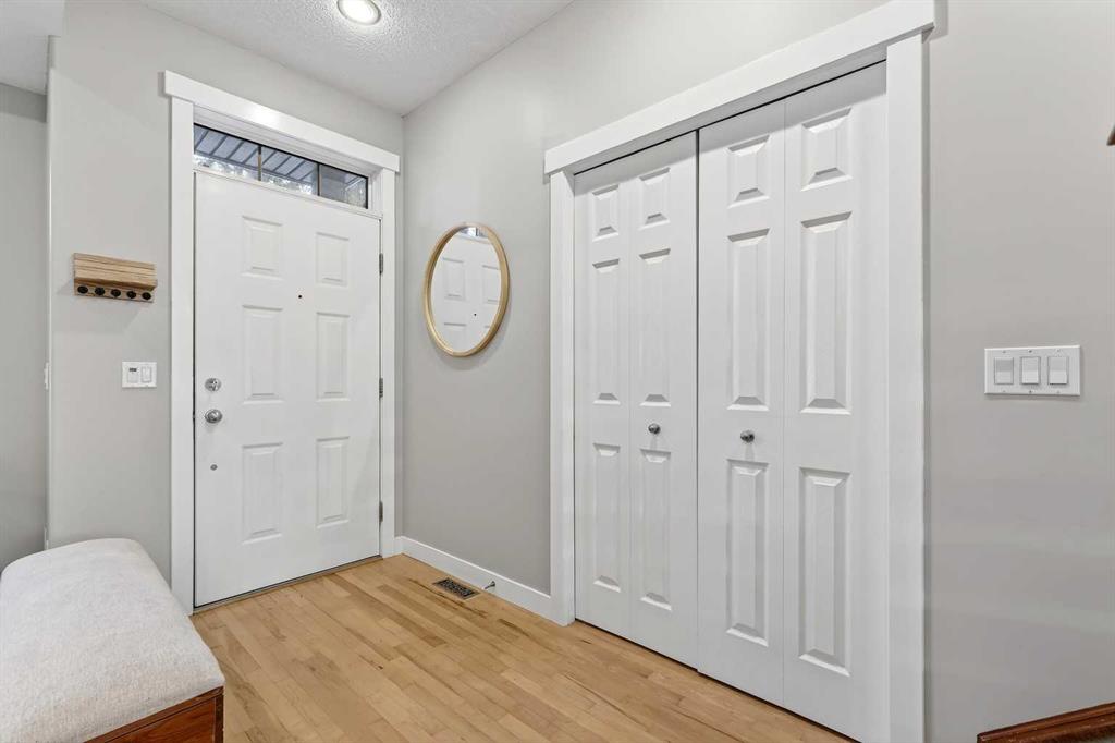 Picture for 2410 35 Street SW