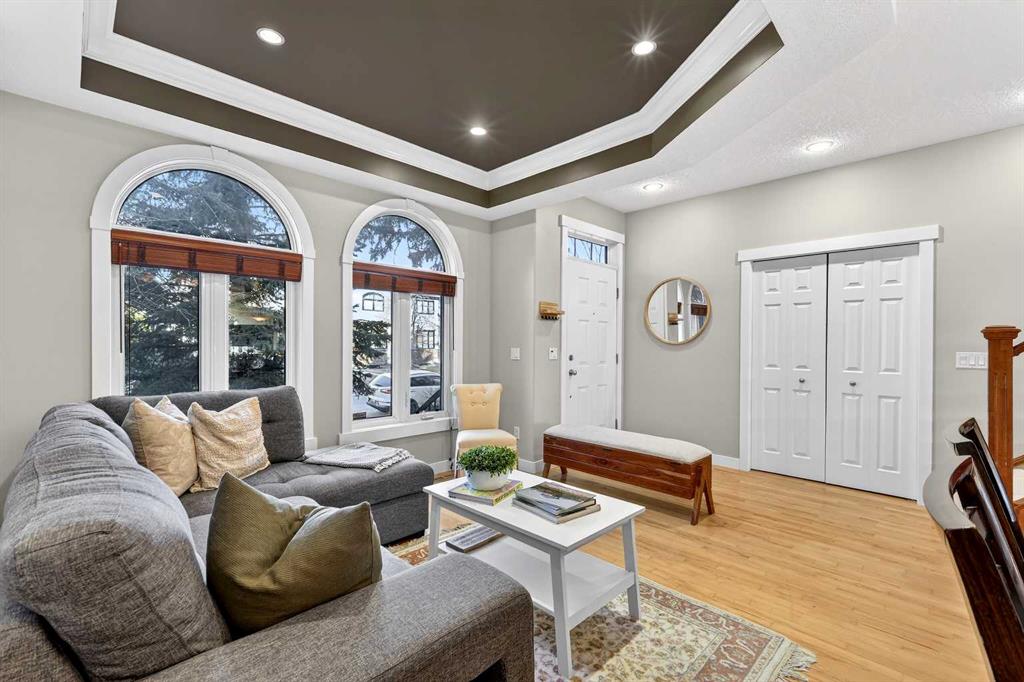 Picture for 2410 35 Street SW