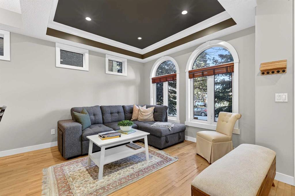 Picture for 2410 35 Street SW