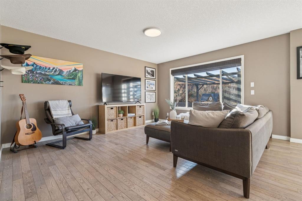 Picture for 104 Bow Ridge Crescent 