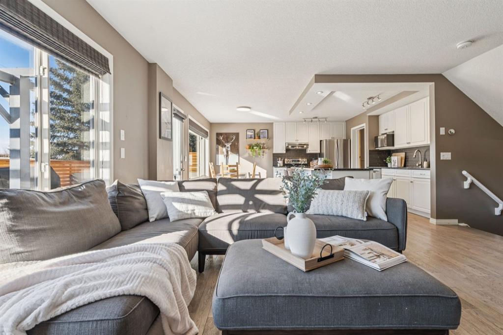 Picture for 104 Bow Ridge Crescent 