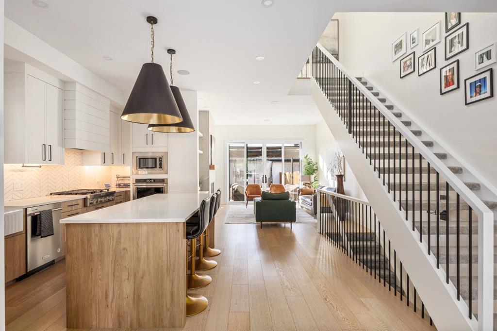 Picture for 2615 30 Street SW