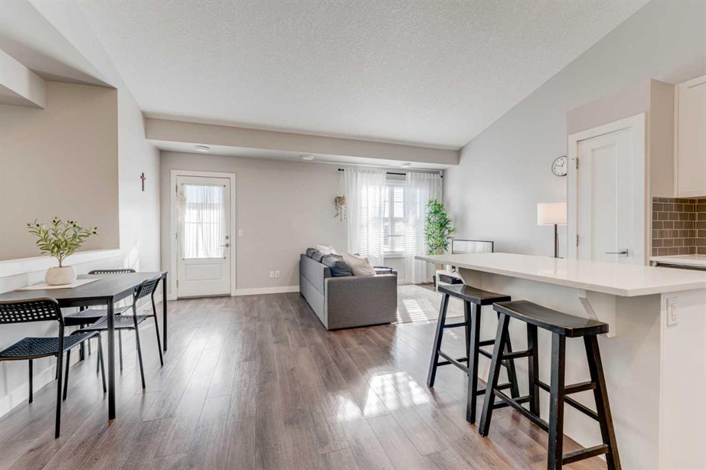 Picture for 165 Evanscrest Gardens NW