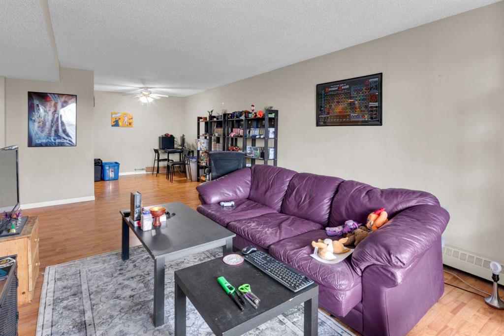 Picture for 403, 9800 Horton Road SW