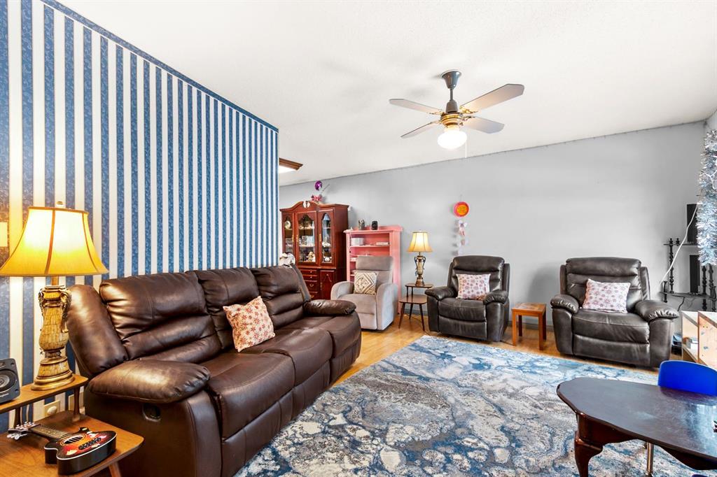 Picture for 4618 48 Avenue 