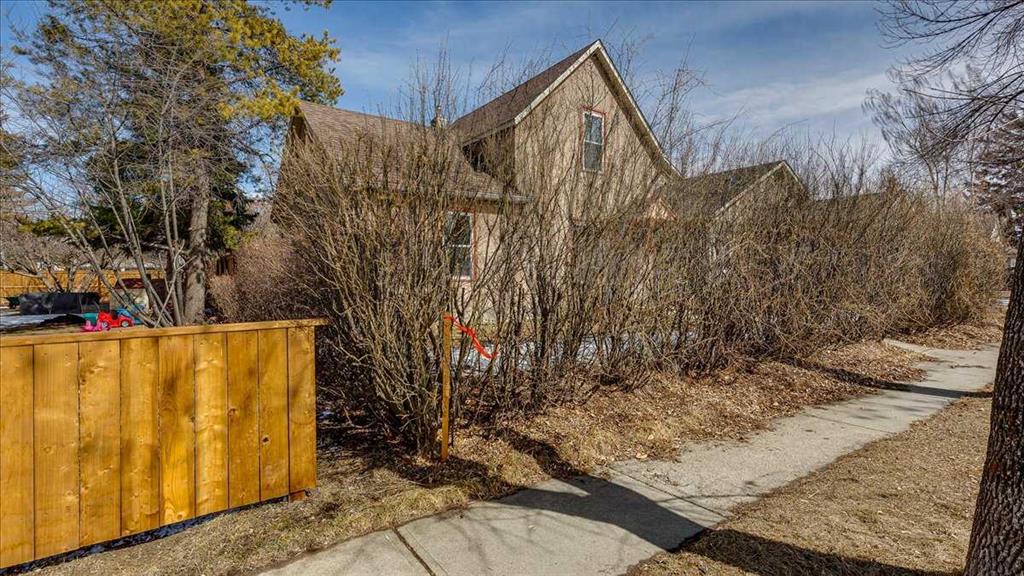 Picture for 2122 23 Avenue  