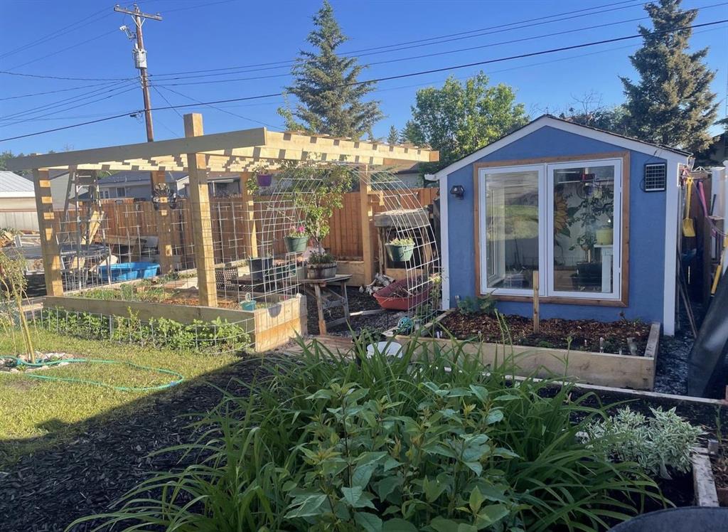 Picture for 218 8 Avenue NE