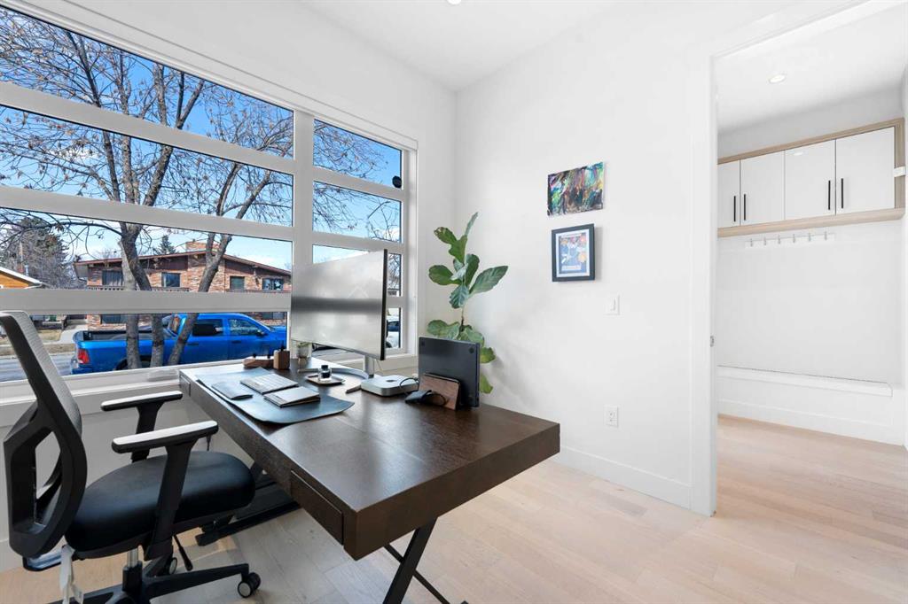 Picture for 231 12 Avenue NE