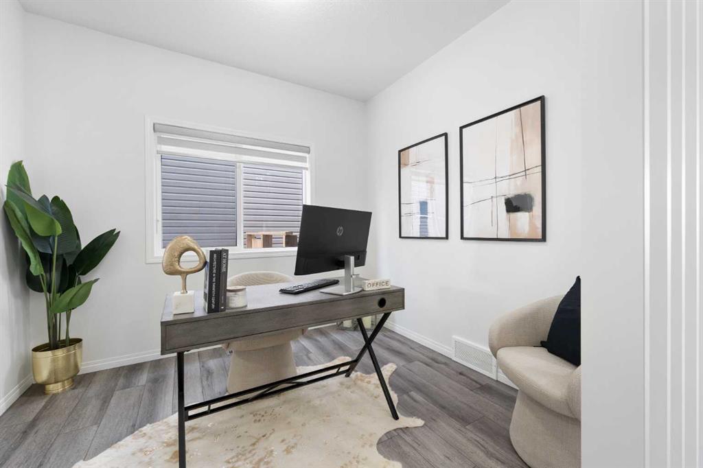 Picture for 1345 Chinook Gate Green SW