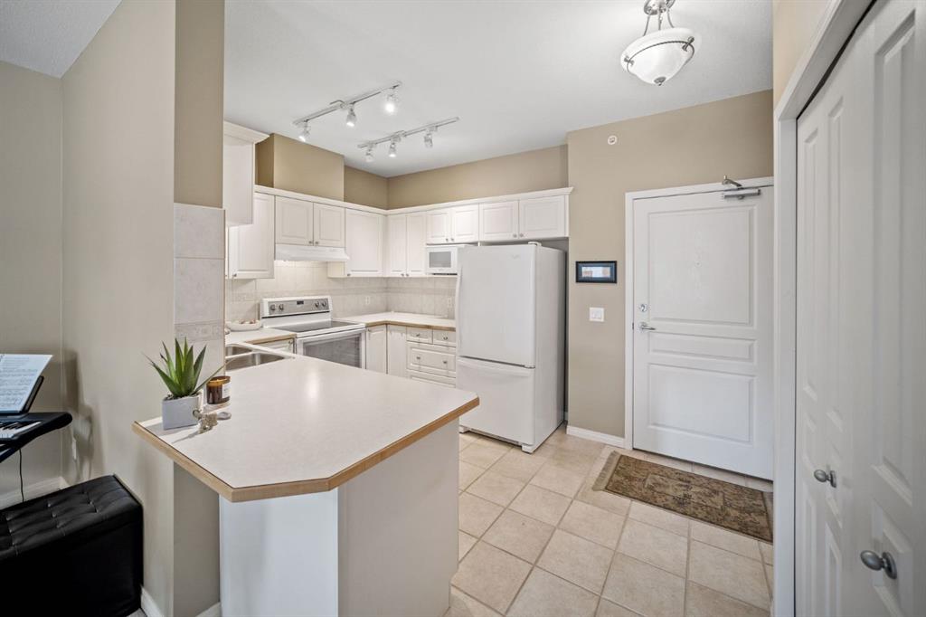 Picture for #, 3213 Lake Fraser Court SE