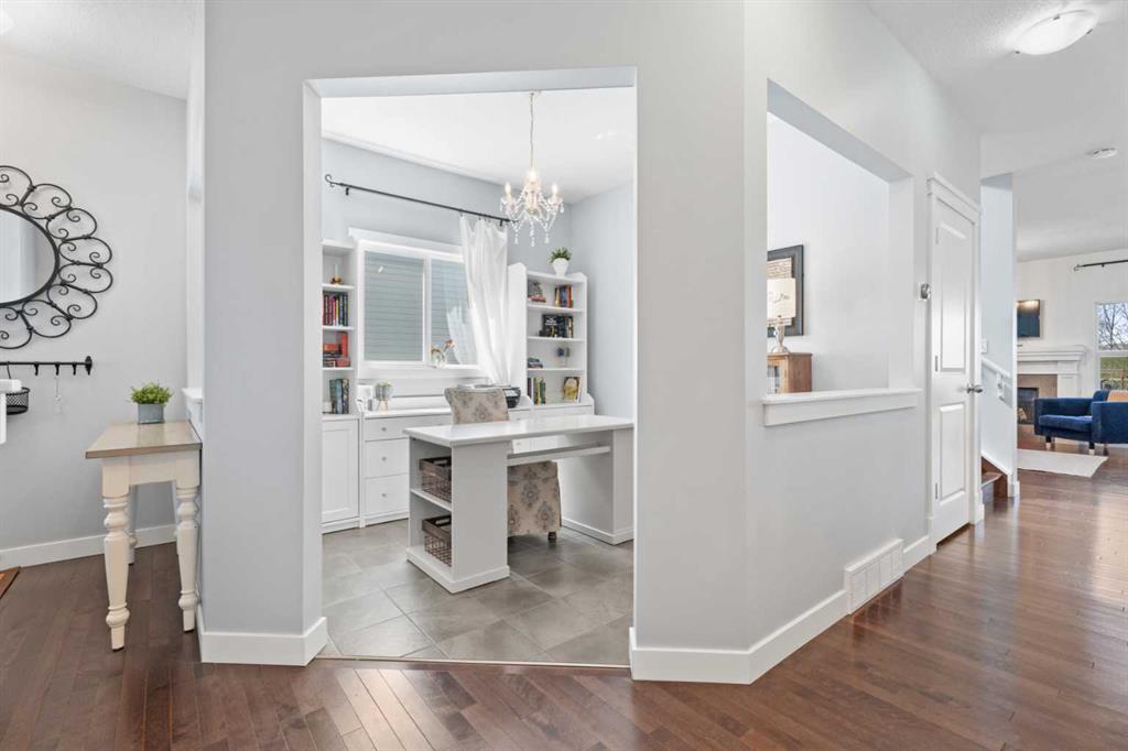 Picture for 64 Drake Landing Crescent 