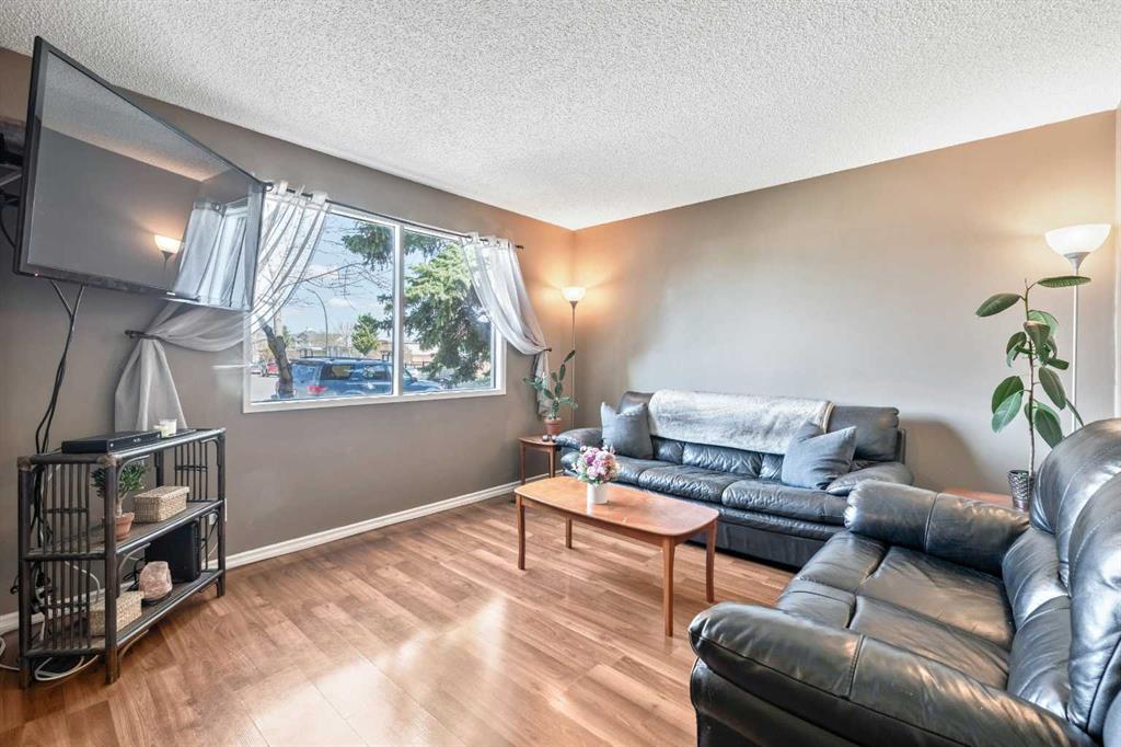 Picture for 120 Pennsburg Way SE