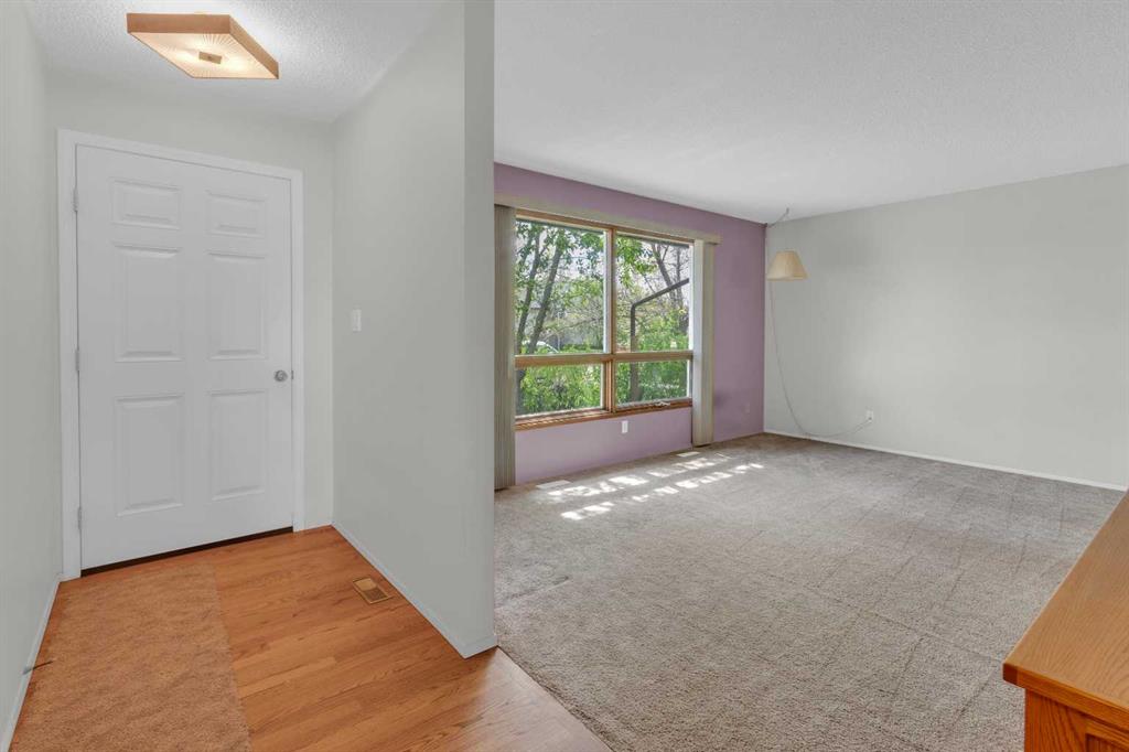 Picture for 326 9 Street 