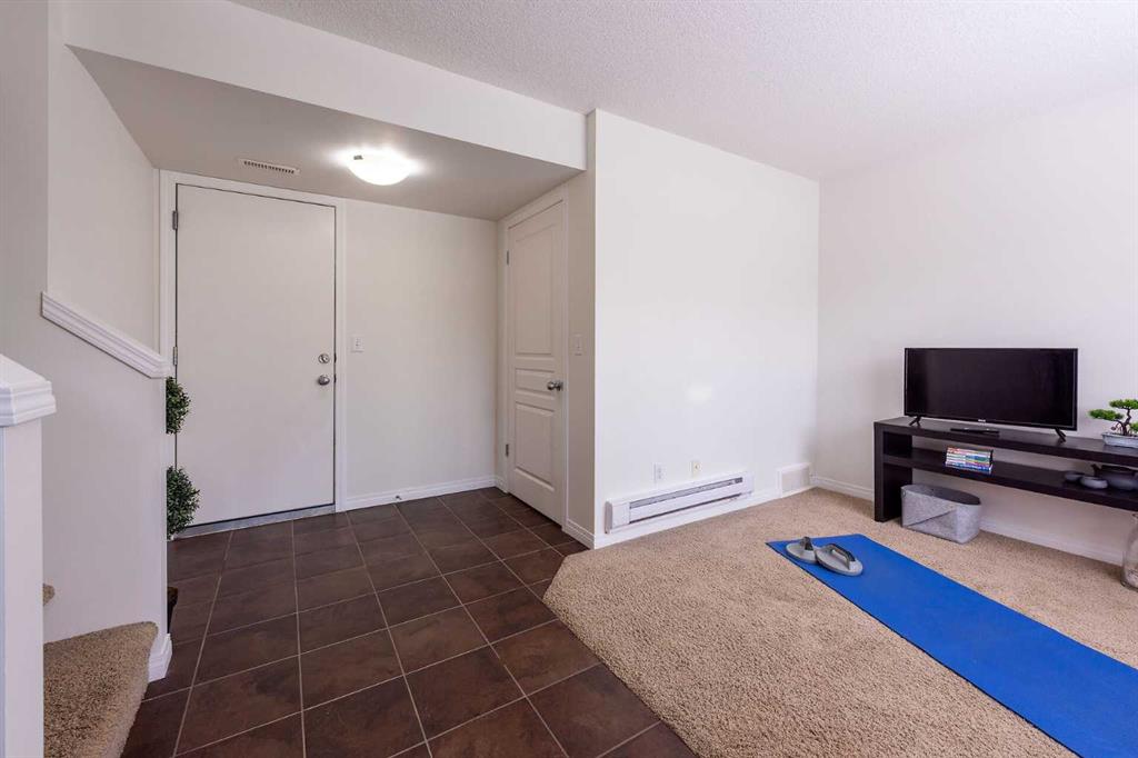 Picture for 38 Cranford Drive SE