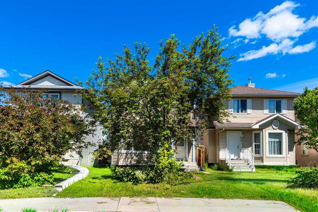Picture for 177 Taralea Green NE