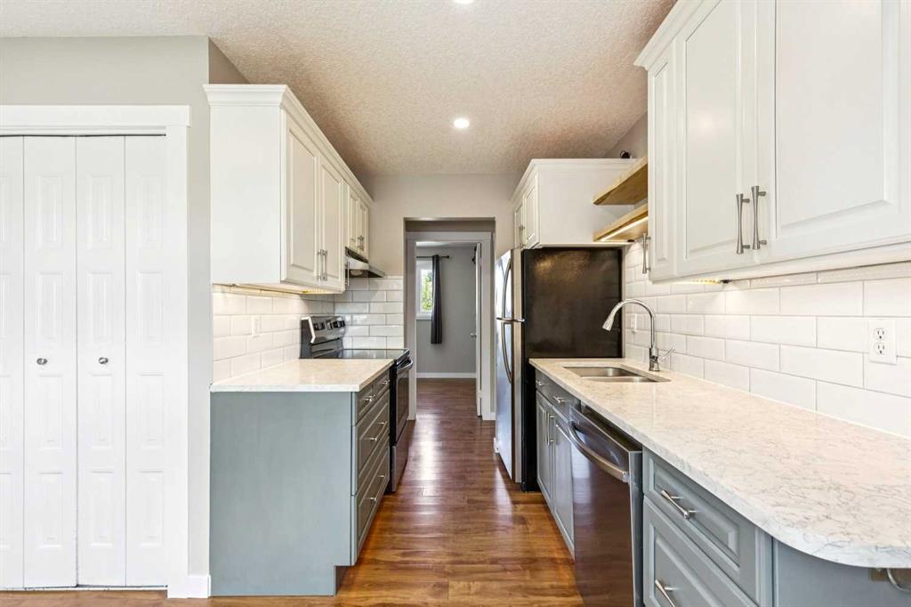 Picture for 727 Ranchview Circle NW