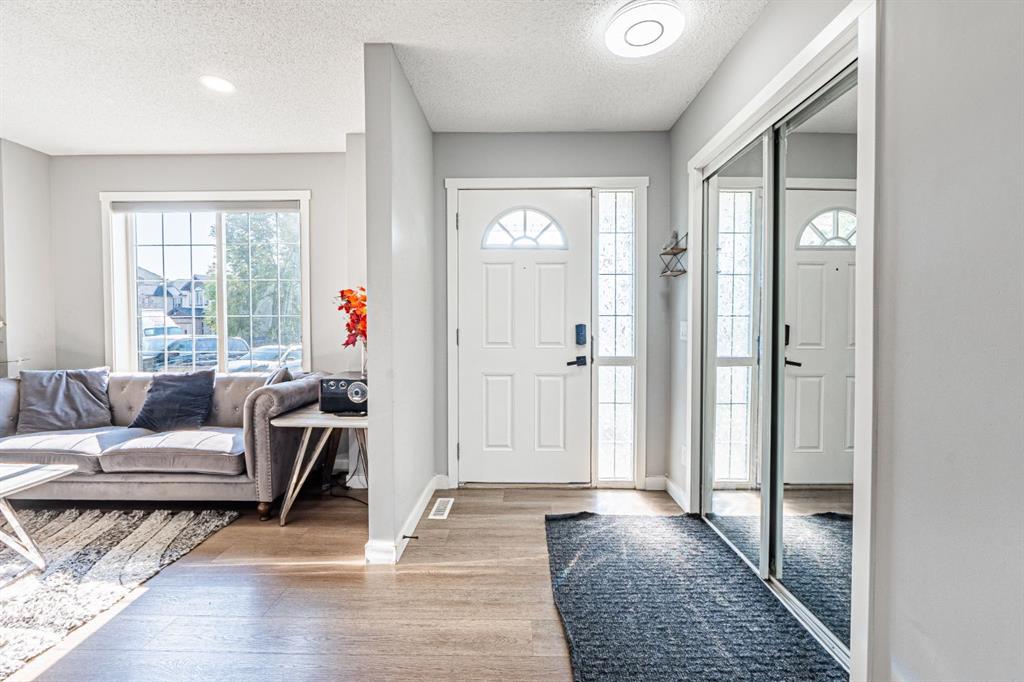 Picture for 10 Taralake Lane NE