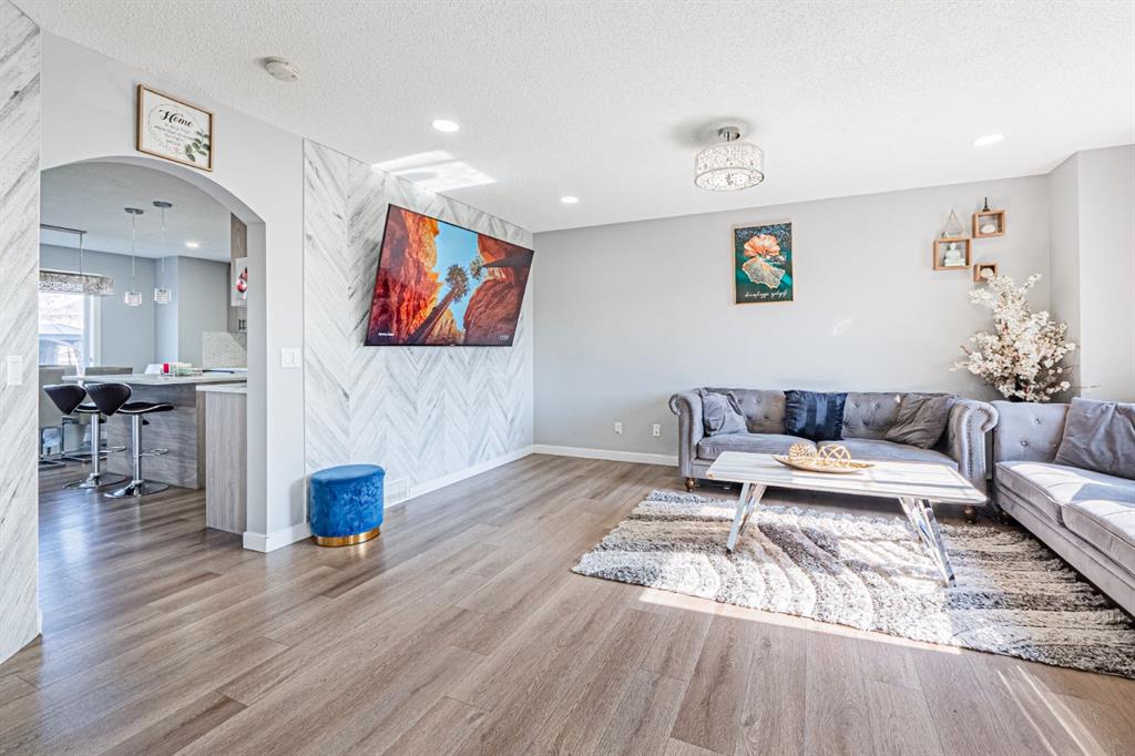 Picture for 10 Taralake Lane NE