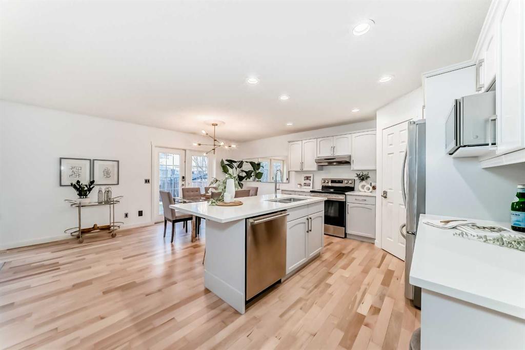 Picture for 117 Chapalina Close SE