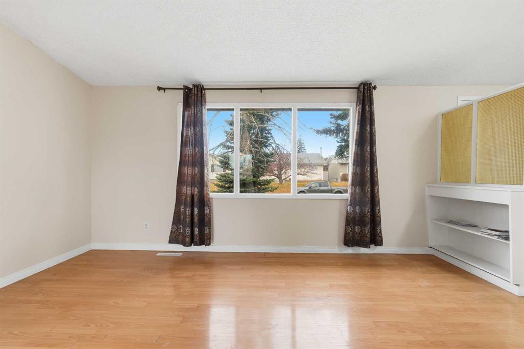 Picture for 6316 Travois Crescent NW