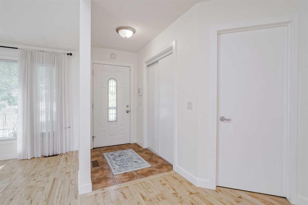 Picture for 128 Bermuda Drive NW