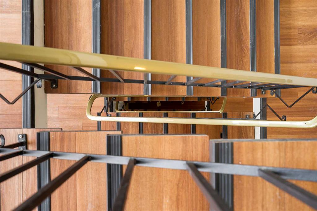 Picture for 401, 1524 15 Avenue SW